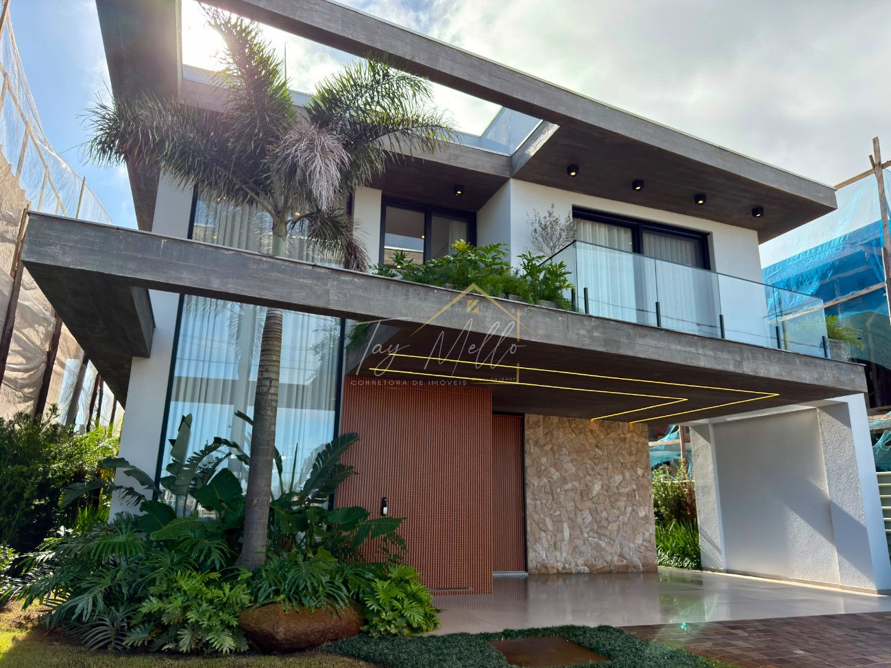Imagem do imóvel Casa em condomínio 5 dormitórios, Centro em Xangri-lá referência 2038